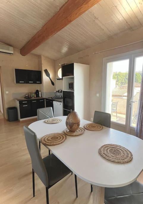 Appartement Proche Aeroport Marseille Marignane - Studio Confortable - Logement Ideal - Hebergement Tout Equipe Rognac Extérieur photo