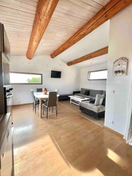Appartement Proche Aeroport Marseille Marignane - Studio Confortable - Logement Ideal - Hebergement Tout Equipe Rognac Extérieur photo