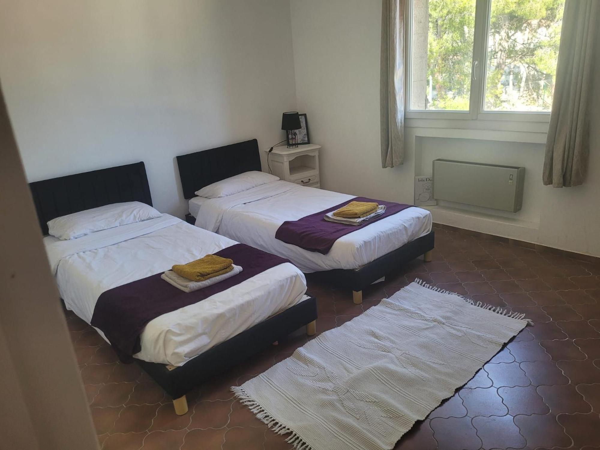 Appartement Proche Aeroport Marseille Marignane - Studio Confortable - Logement Ideal - Hebergement Tout Equipe Rognac Extérieur photo